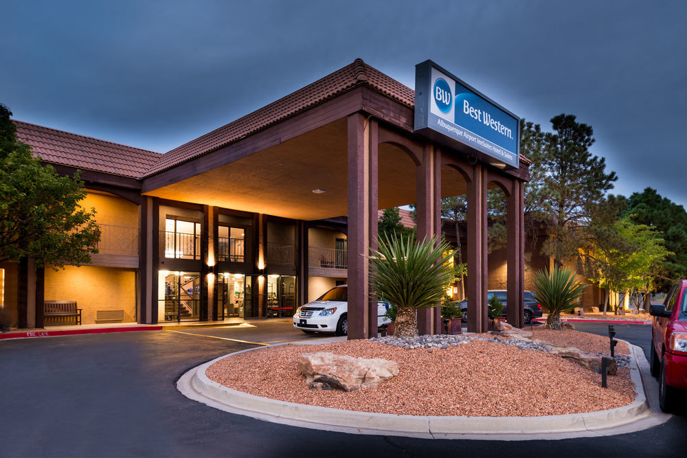 Best Western Airport Albuquerque Innsuites Hotel & Suites Bagian luar foto